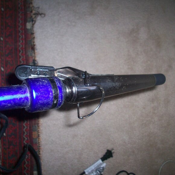 ion Titanium Pro Curling Iron Adjustable Heat to 450°F Model 301198 Swivel Cord - Picture 7 of 8